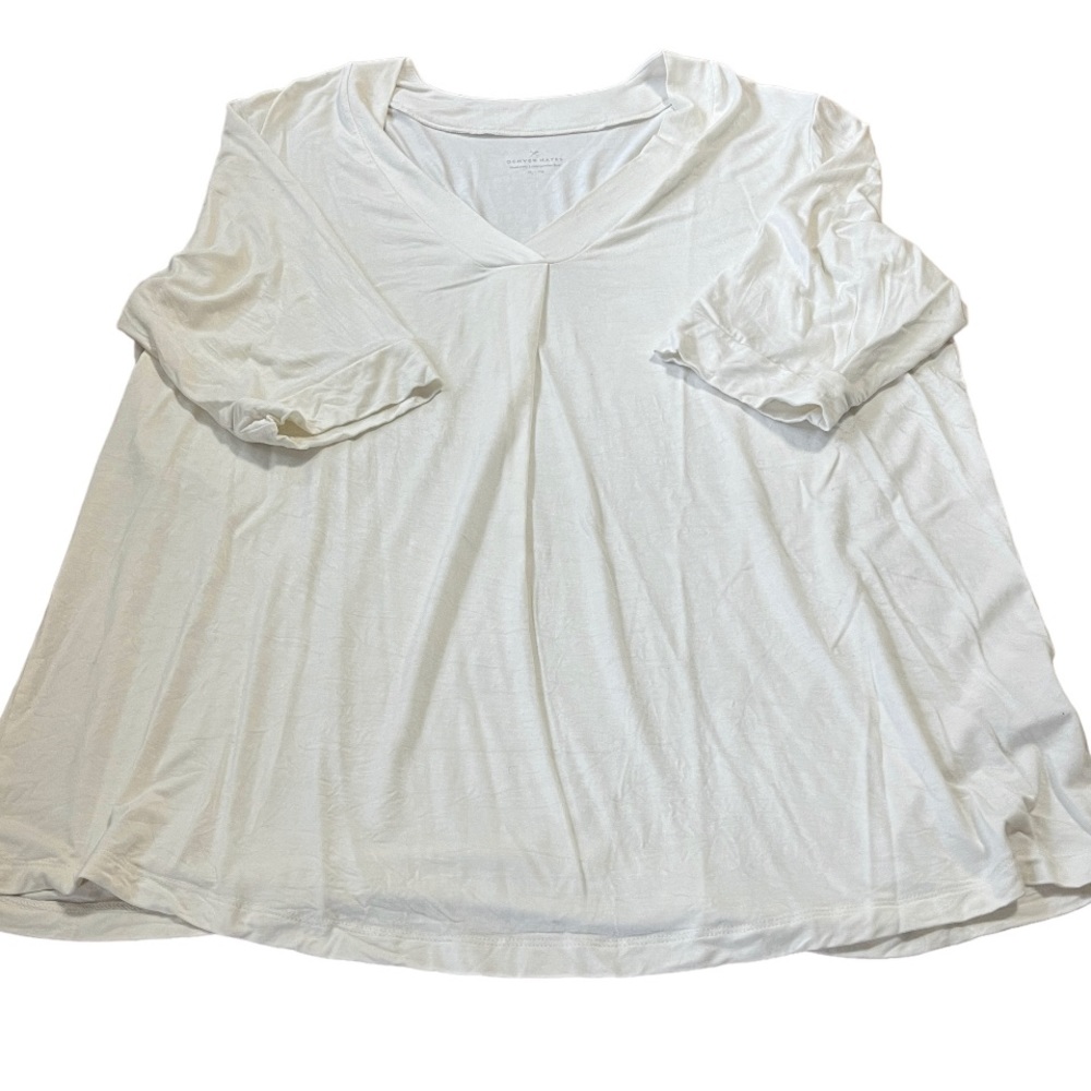 NWOT • Denver Hayes Pleated Cream Top